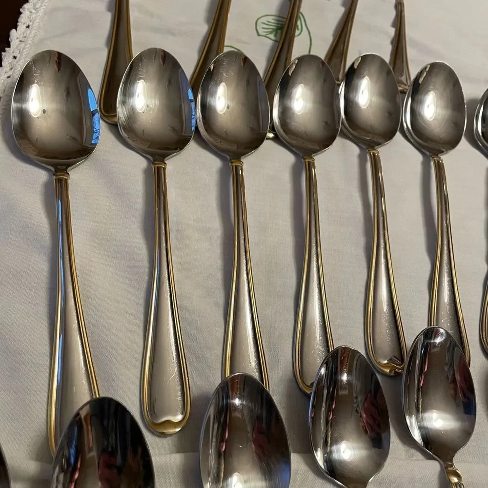 Cambridge 18/10 ALLURE Gold Edged Flatware Set Multiple Pieces & Serving Set